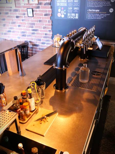 Optimisation du plan de travail pour intégrer la colonne de tirage bière en 