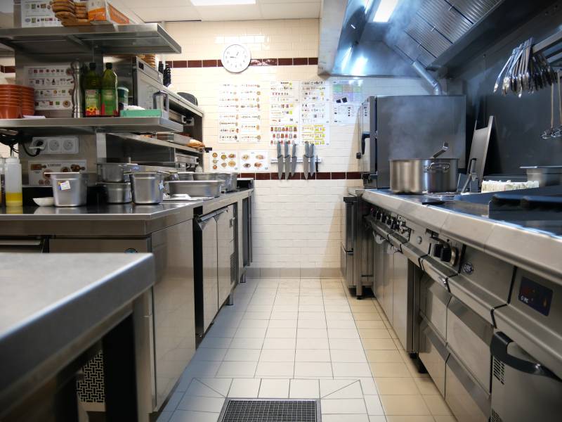 Une ligne de cuisson réfléchie.